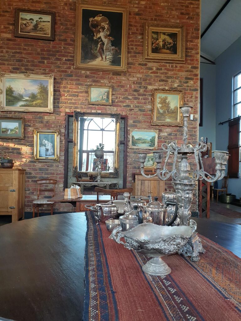 auction auction krugersdorp antique table